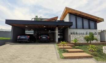 Imagem: Casa à venda com 03 dormitórios, no Cond.Fazenda