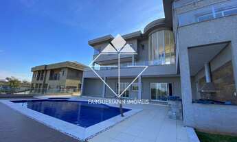 Imagem: Casa em Condomínio com 5 Dormitórios à