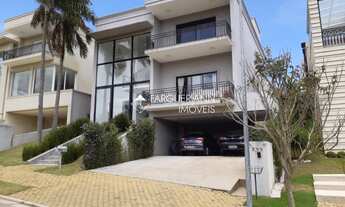 Imagem: Casa em Condomínio com 4 Dormitórios à