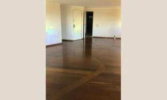 Imagem 3: O apartamento possui 220 metros quadrados de área útil com 3 suítes, 5 banheiros e 3 vagas