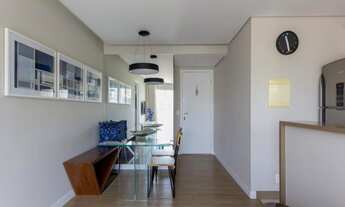 Imagem 3: Apartamento com 54 metros quadrados mobiliado, 1 suíte com armário, sala com varanda, cozi