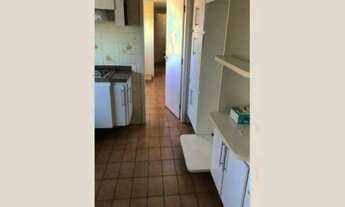 Imagem 7: O apartamento possui 220 metros quadrados de área útil com 3 suítes, 5 banheiros e 3 vagas