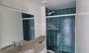 Imagem 7: Apartamento semi mobiliado reformado para locação, armários na cozinha e quarto com 42 met