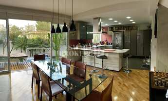 Imagem: CASA COM 3 SUÍTES Á VENDA, 310 METROS