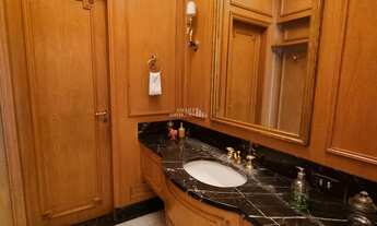 Imagem 3: Apartamento Alto Padrão com 4 suítes à Venda, 780 metros quadrados e 6 vagas de garagem