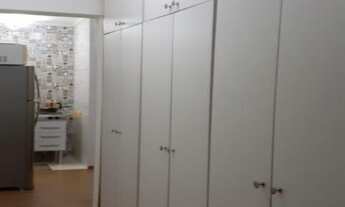 Imagem 7: Apartamento com 38 metros com 1 dormitório com armário, corredor com armário, sala, banhei