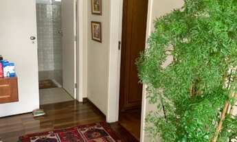 Imagem 6: O apartamento possui 180 metros quadrados com 3 amplos dormitórios 1 suíte, área de serviç