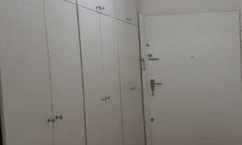 Imagem 5: Apartamento com 38 metros com 1 dormitório com armário, corredor com armário, sala, banhei