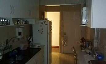 Imagem 6: O apartamento possui 100 metros quadrados com 3 amplos dormitórios, móveis fixos e planeja