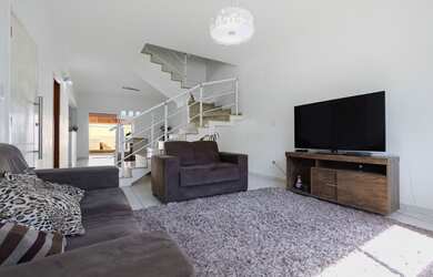 Imagem 6: Casa sobrado em frente a UNASP e IASP Condomínio Golden Park Residence Hortolândia interio