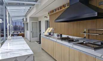 Imagem 2: Cobertura à venda no Cambuí: 5 quartos, 3 suítes, 4 banheiros, 2 vagas de garagem, 175,51