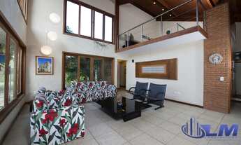 Imagem 7: Luxuosa casa à venda em Guarapari-ES: 4 suítes, 3 salas, 2 banheiros, 5 vagas, 380m². Vist