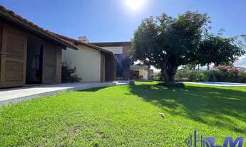 Imagem 2: Luxuosa casa à venda em Guarapari-ES: 4 suítes, 3 salas, 2 banheiros, 5 vagas, 380m². Vist