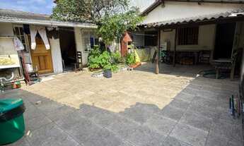 Imagem 2: OPORTUNIDADE- CASA PE NA AREIA COM PONTO COMERCIAL NA PRAIA DE SANTA MONICA- COM 04 QUARTO