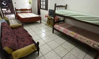 Imagem 5: Casa à venda em Guarapari-ES: Oportunidade Imperdível no Santa Mônica - 7 quartos, 2 salas