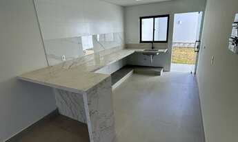 Imagem 5: Maravilhosa Casa Duplex à Venda em Guarapari-ES, Bairro Perocão: 3 Quartos, 3 Suítes, 2 Sa