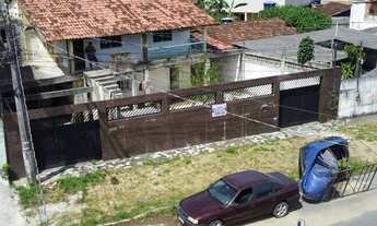 Imagem: Casa Duplex com Amplo Quintal no Santa Mônica