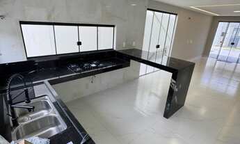 Imagem 7: Casa de 2 quartos à venda em Guarapari-ES, Santa Mônica: Duplex com suíte, área gourmet e