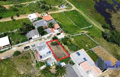Imagem 2: Oportunidade: Terreno Murado de 300m² no Bairro Condados, Guarapari-ES, Próximo à Lagoa!