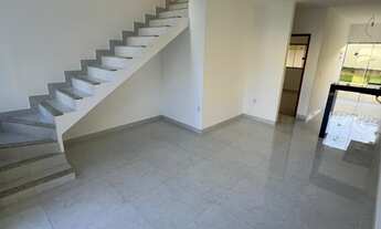 Imagem 2: Maravilhosa Duplex de 03 Quartos sendo 02 suítes, amplo quintal (210m2), fino Acabamento