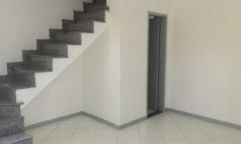 Imagem 4: Casa com 2 dormitórios, sala, cozinha, banheiro e garagem. Em dois irmãos Nova Iguaçu