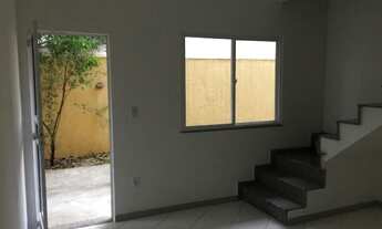 Imagem: Casa com 2 dormitórios, sala, cozinha