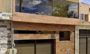 Imagem: Espaçosa casa à venda ou locação em