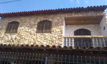 Imagem: 5 dormitórios, 2 suíte, 2 banheiro, 55555555M²