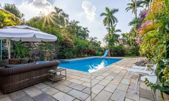 Imagem: CASA COM 6 DORMITÓRIOS À VENDA, 986 M²