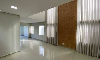 Imagem 2: CASA COM 4 DORMITÓRIOS, 205 M² - VENDA POR R$ 1.450.000,00 OU ALUGUEL POR R$ 6.370,00/MÊS