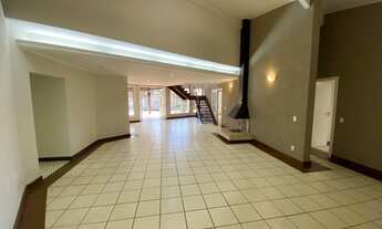 Imagem 2: CASA COM 5 DORMITÓRIOS À VENDA, 360 M² POR R$ 1.980.000,00 - GRAMADO - CAMPINAS/SP