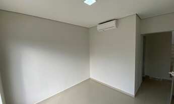 Imagem 3: CASA COM 4 DORMITÓRIOS, 205 M² - VENDA POR R$ 1.450.000,00 OU ALUGUEL POR R$ 6.370,00/MÊS