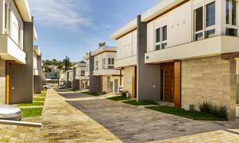 Imagem 2: CASA RESIDENCIAL em Porto Alegre - RS, Teresópolis