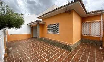 Imagem 1: Ótima residência no Bairro Botafogo para venda com 04 quartos, edícula..