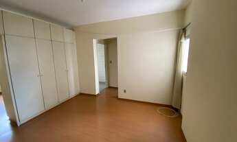 Imagem 2: Apartamento à venda de 1 dormitório com vaga de garagem em localização central