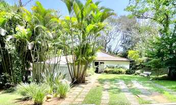 Imagem: 4 dormitórios, 3 banheiro, 4 vagas na garagem