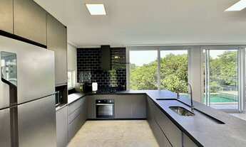 Imagem 5: 4 dormitórios, 4 suíte, 5 banheiro, 8 vagas na garagem