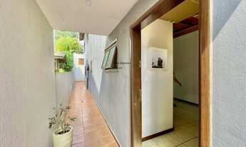 Imagem 4: 4 dormitórios, 2 suíte, 3 banheiro, 5 vagas na garagem