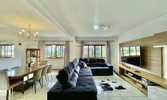 Imagem 6: 4 dormitórios, 2 suíte, 3 banheiro, 5 vagas na garagem