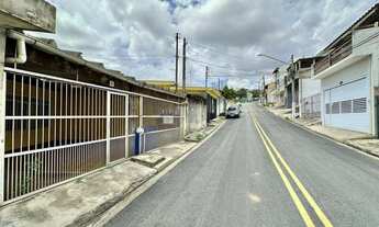 Imagem: 3 dormitórios, 2 banheiro, 2 vagas na garagem