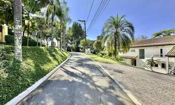 Imagem 2: 5 dormitórios, 4 suíte, 7 banheiro, 8 vagas na garagem