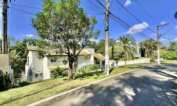 Imagem 3: 5 dormitórios, 4 suíte, 7 banheiro, 8 vagas na garagem