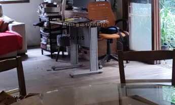 Imagem 4: 3 dormitórios, 1 banheiros, 2 vagas na garagem