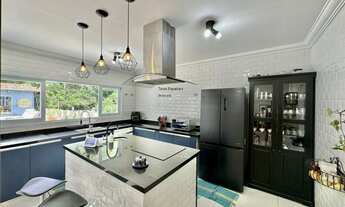 Imagem: 3 dormitórios, 3 suíte, 5 banheiro, 4