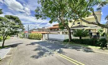 Imagem 3: 4 dormitórios, 2 suíte, 2 banheiro, 3 vagas na garagem