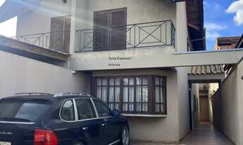 Imagem 6: 3 dormitórios, 1 suítes, 1 banheiros, 4 vagas na garagem