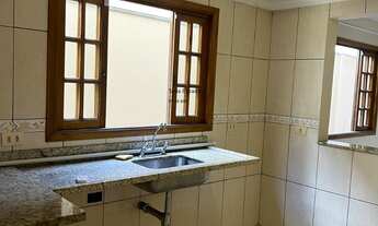 Imagem 4: 3 dormitórios, 1 suítes, 1 banheiros, 4 vagas na garagem