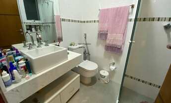 Imagem 5: Casa com excelente acabamento, 3 stes e closet cozinha 2 salas terraço e área Gourmont