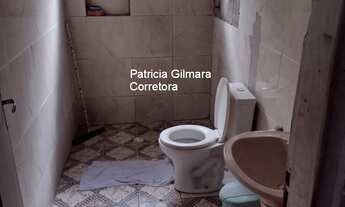 Imagem 6: Casa ampla com quintal amplo. Possui 4 quartos sendo 1 com suíte e 3 vagas de garagem cobe