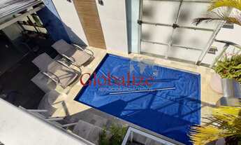 Imagem 2: Cobertura Duplex de CINEMA com vista mar totalmente reformada no bairro da Ponta da Praia